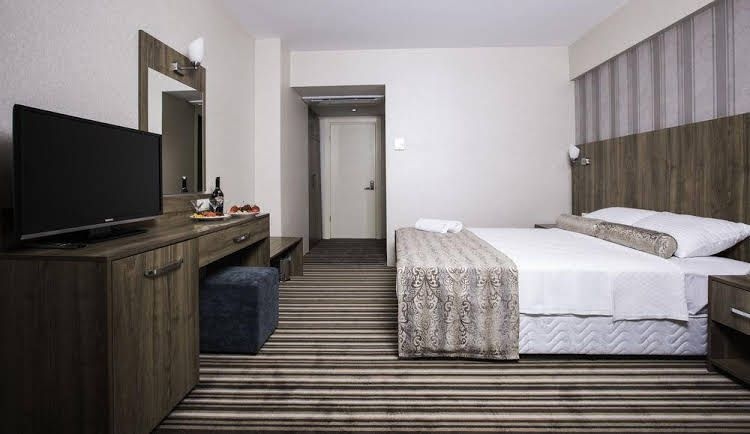 Ergin Hotel0