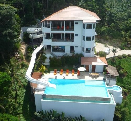Lulu Villa0