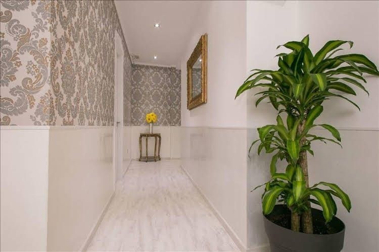 Hostal Central Palace Madrid0