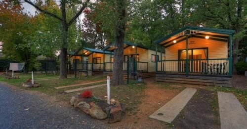 Bright Accommodation Park0