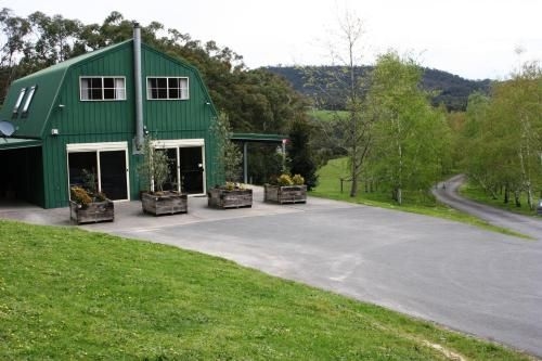 The Barn @ Charlottes Hill0