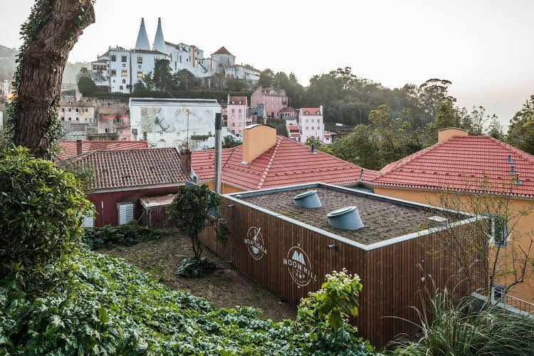 Moon Hill Hostel0