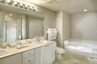 DoubleTree Ocean Point Resort & Spa2