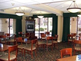 Hampton Inn Joplin3