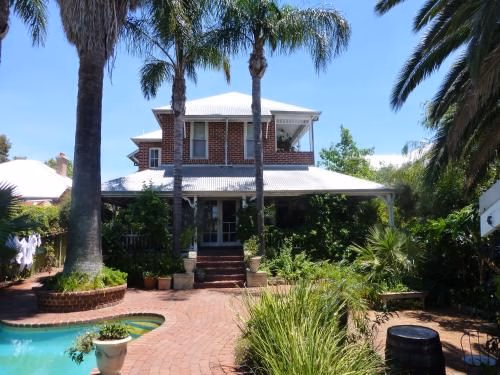 Lakeside Bed & Breakfast0