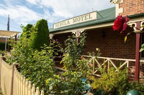 เนบิวลา โมเทล (Nebula Motel)0