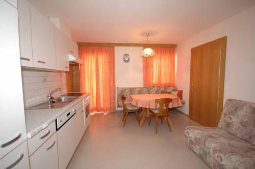 Haus Luxer0