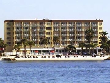 Best Western Sea Wake Beach Resort0