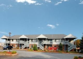 Clarion Suites Inn0