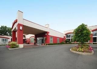 Clarion Hotel & Suites0