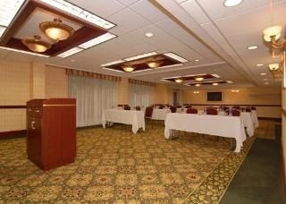 Clarion Hotel & Suites4