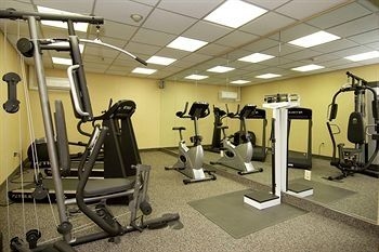 Comfort Inn & Suites4