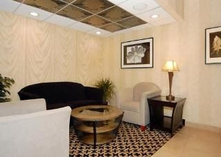 Comfort Inn & Suites2