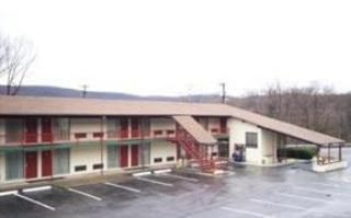 Econo Lodge Near West Point0