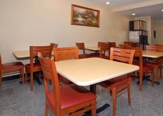 Comfort Inn JFK Airport3