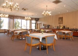 Quality Inn4