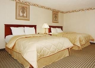 Comfort Inn & Suites1