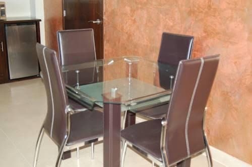 Premier Hotel Suites0