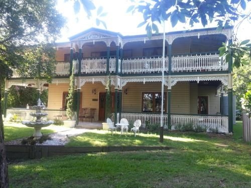 Grove Manor3
