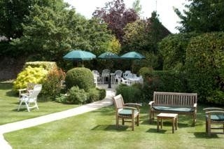 Duxford Lodge Hotel1