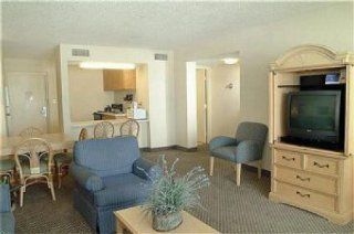 Holiday Inn Fort Myers Beach4
