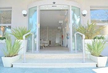 Hotel Viamare0