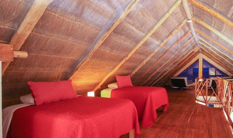 Kiras Beach House0