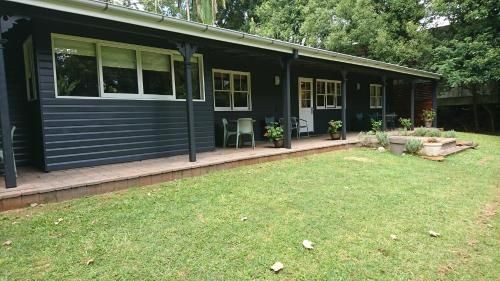 Maleny Hotel1