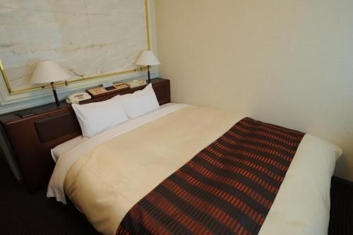 Hotel Sunny1