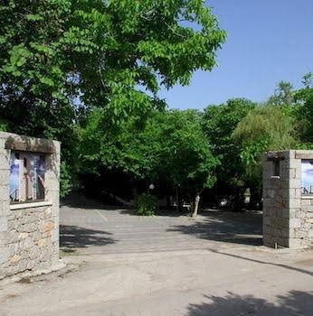 Mouria Studios1