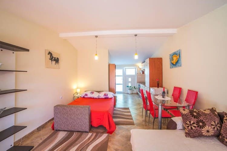 Apartments Betty 2310