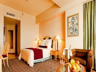 New World Makati Hotel Manila2