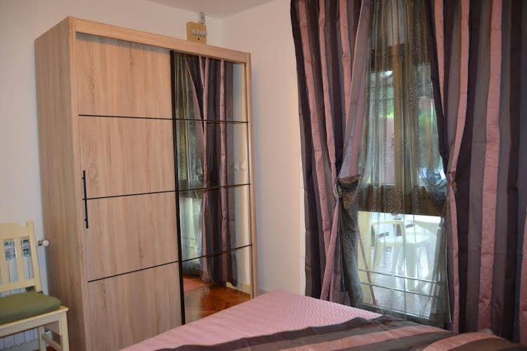 Apartments Nona0