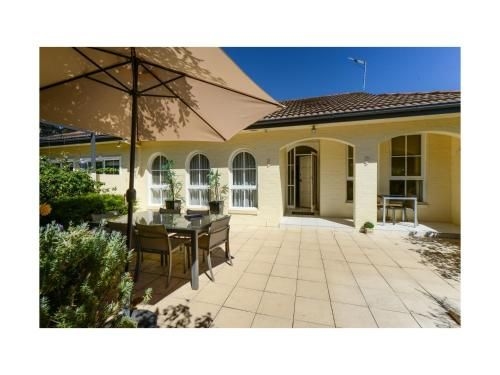 BOUTIQUE STAYS - Brighton Rose (Boutique Stays - Brighton Rose)0