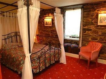 Townstal Farmhouse0