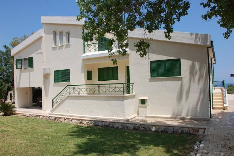 Villa Chrysanthia0