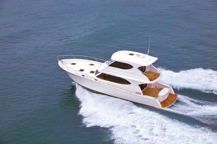 Avalon Luxury Yacht0