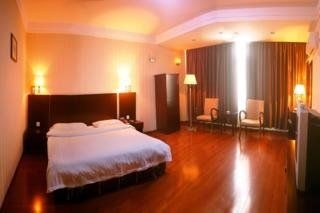 Jinggui New City Hotel1