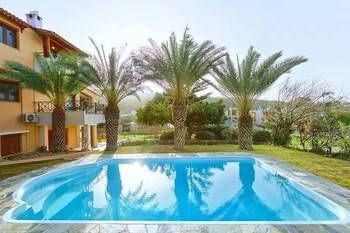 Villa Karteros0