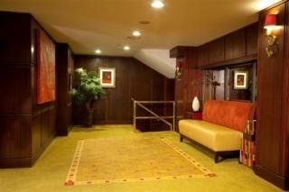 Skyline Hotel0