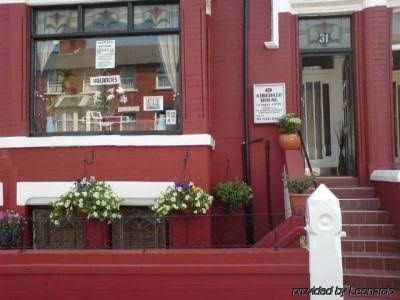 Airedale Hotel0