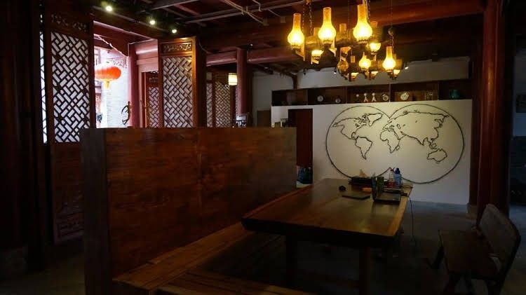 Sahara Youth Inn0