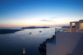 Adamant Suites4