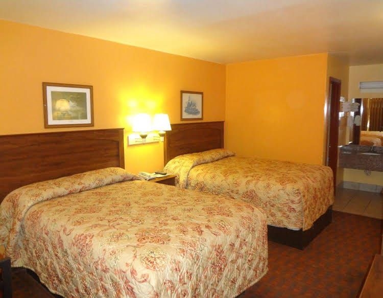 Antlers Inn0