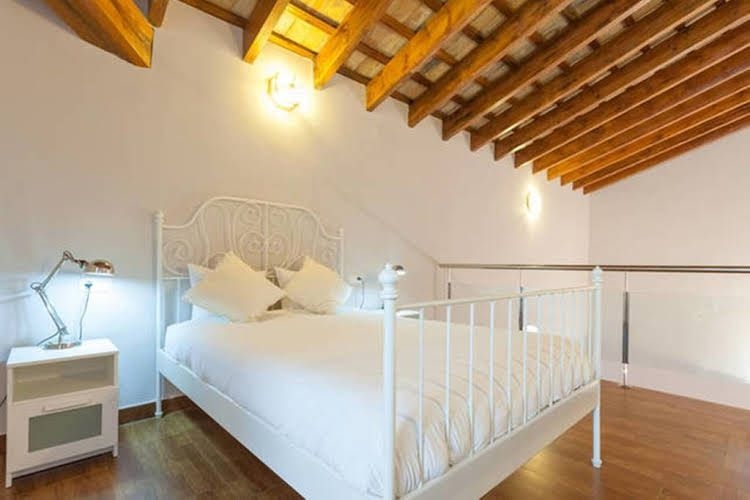 Apartamentos Sherry Center0