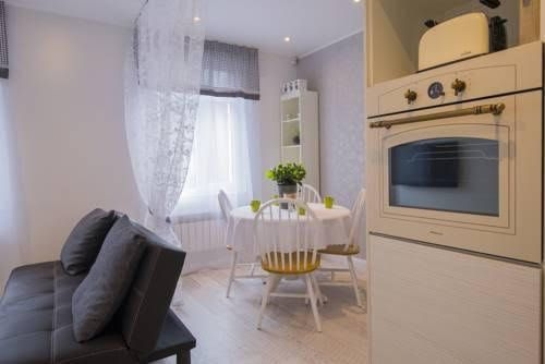 Rose Apartment0