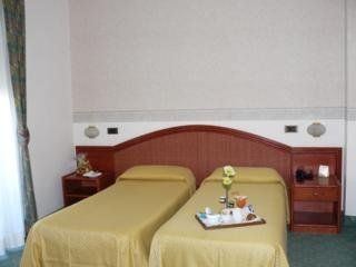 Hotel Riva del Sole2