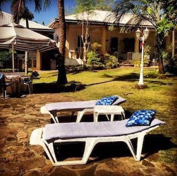Lapu-Lapu Cottages & Restaurant0