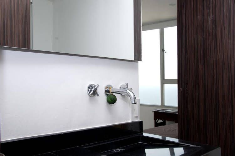 Oceanfront Penthouse0