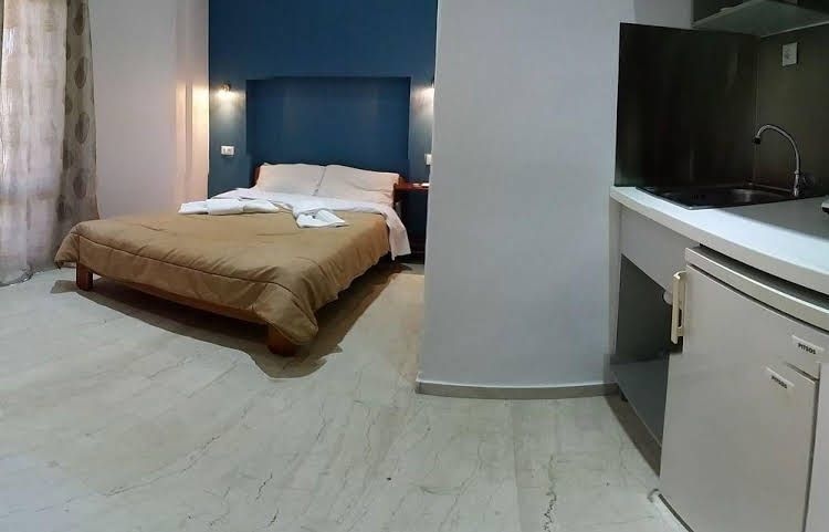 Atlantis Hotel0